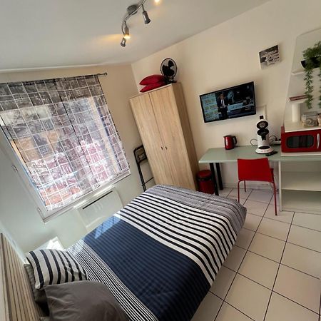 בורז'ה Beau Studio Centre Ville Et Proche Gare מראה חיצוני תמונה