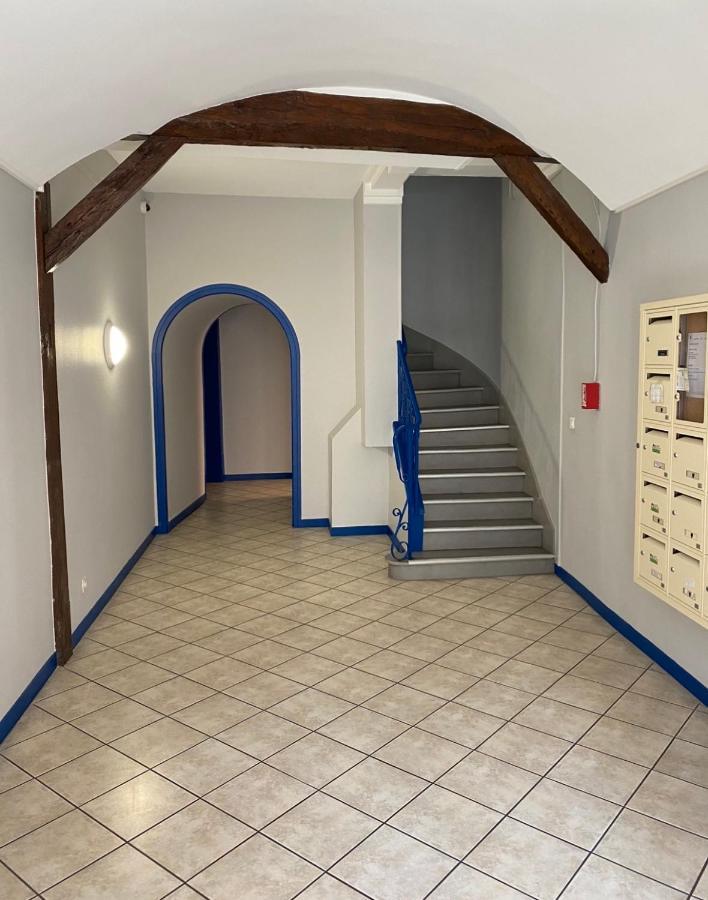 בורז'ה Beau Studio Centre Ville Et Proche Gare מראה חיצוני תמונה